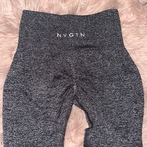 NVGTN xs scrunch legging
